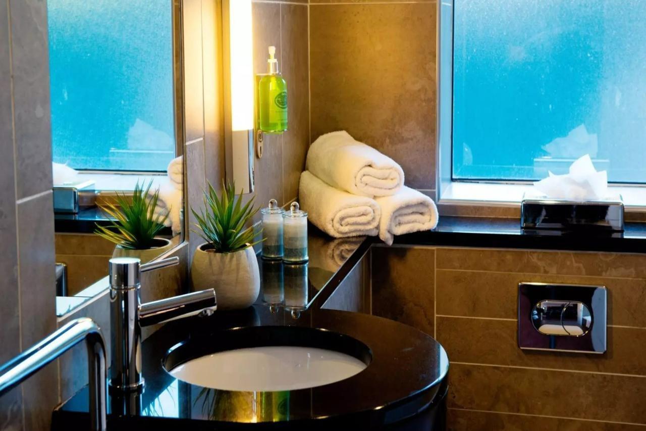 Treacy'S Hotel Wexford Эннискорти Экстерьер фото