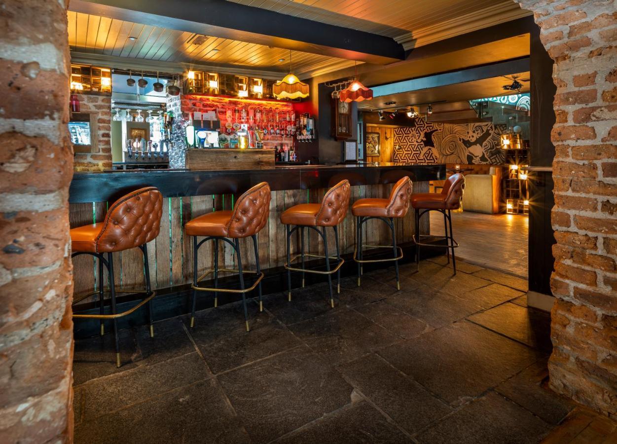 Treacy'S Hotel Wexford Эннискорти Экстерьер фото