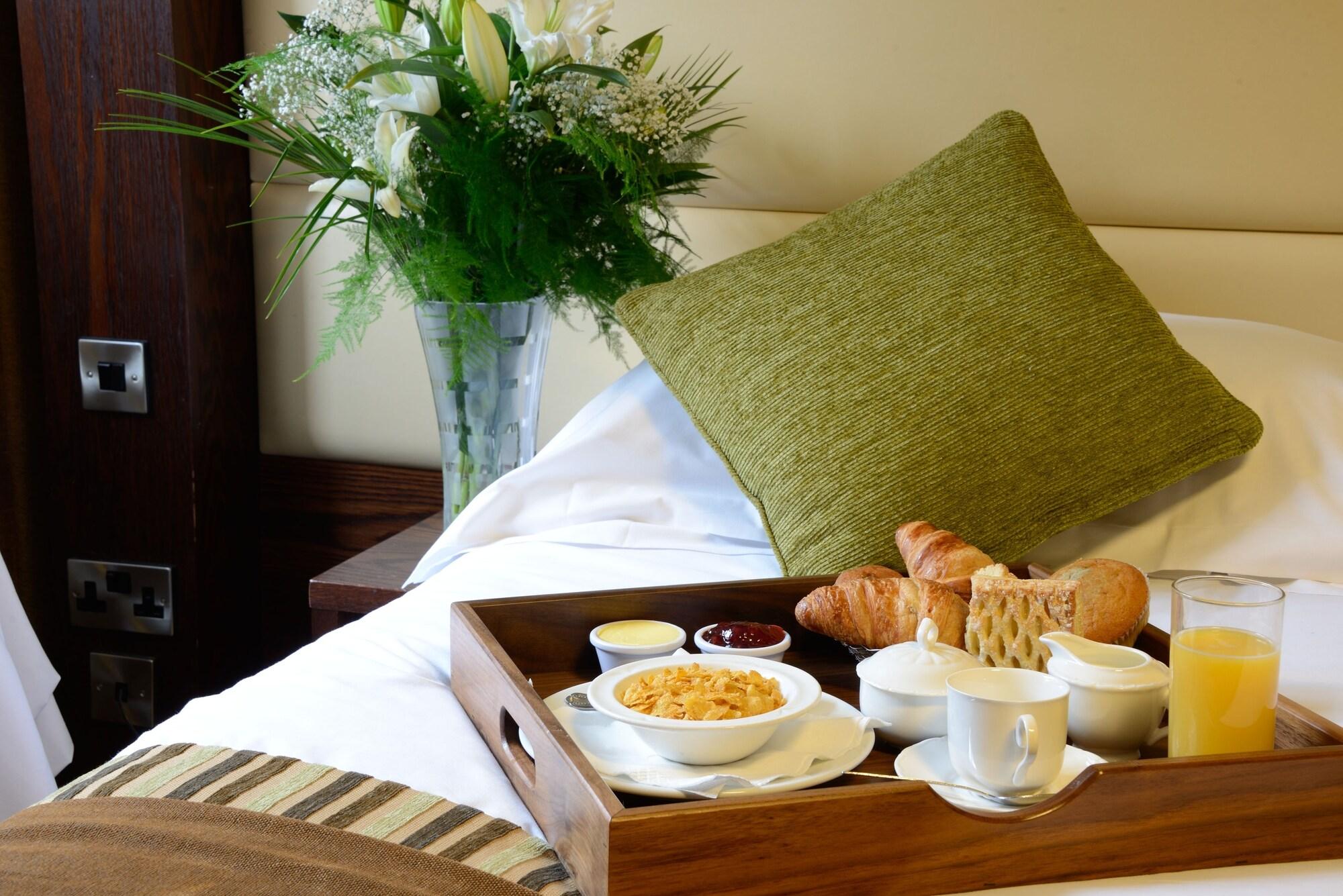 Treacy'S Hotel Wexford Эннискорти Экстерьер фото