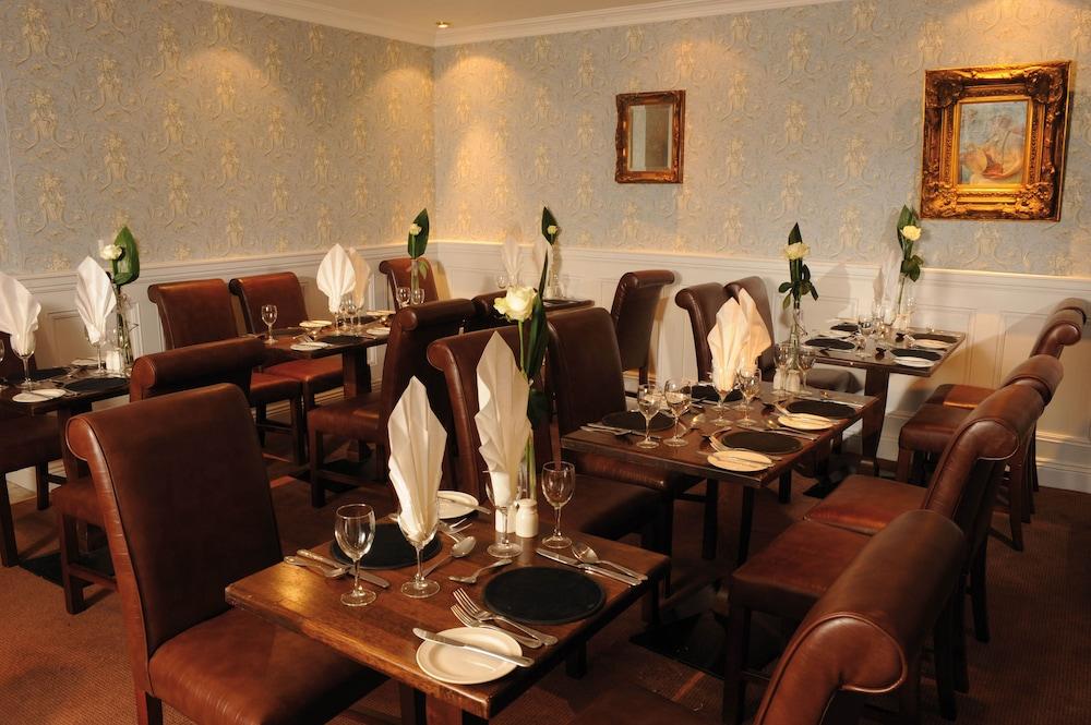 Treacy'S Hotel Wexford Эннискорти Экстерьер фото